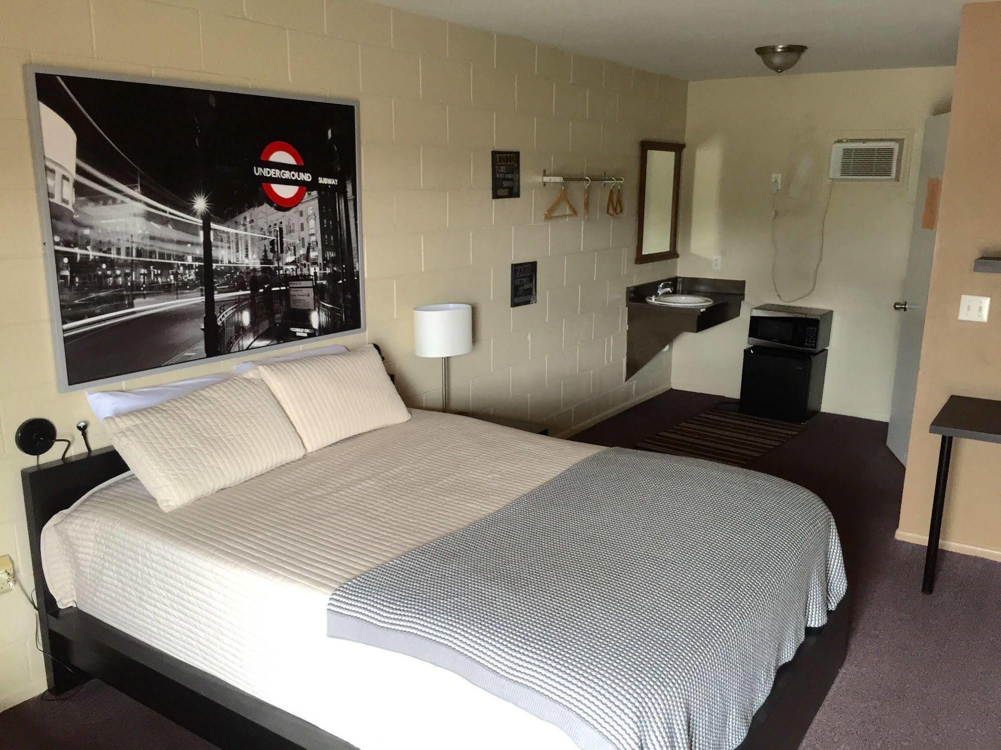 Three Rivers Motel ホモサッサ エクステリア 写真